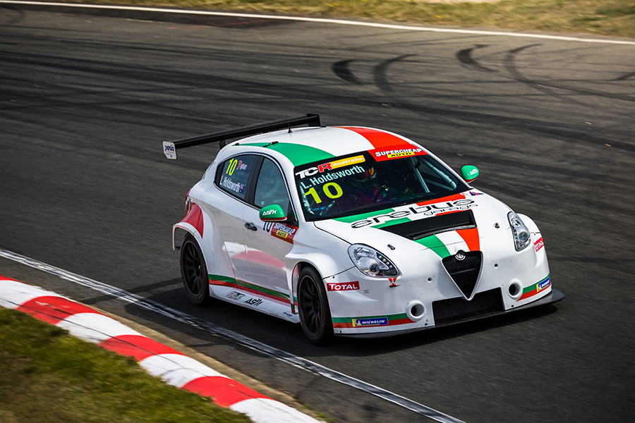 Holdsworth and Cox make an Alfa Romeo front row in Australia