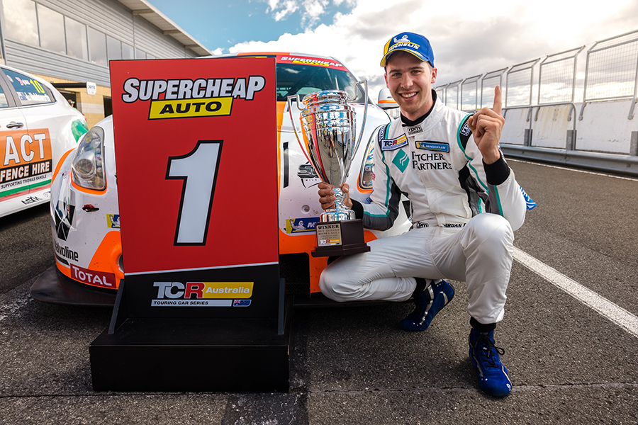 Cox wins again as Holdsworth gets a 5-second penalty