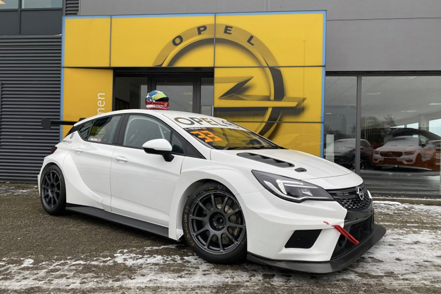 Lars Højris joins TCR Denmark with an Opel Astra