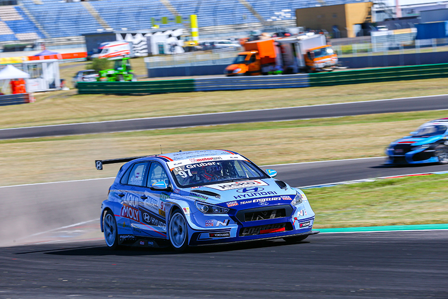 Engstler, Hertner and Gruber complete Team Engstler’s line-up