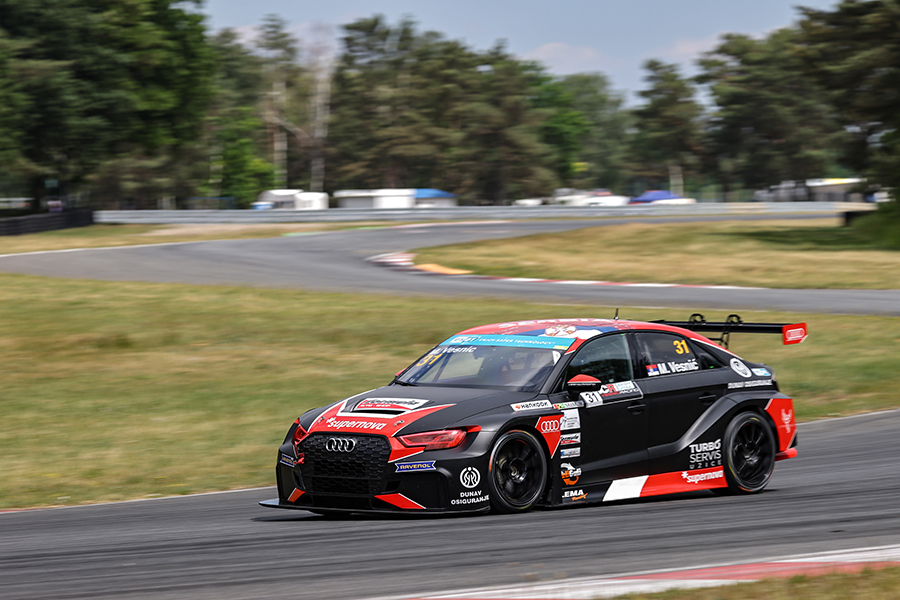 Milovan Vesnić grabs pole in TCR Eastern Europe at Grobnik