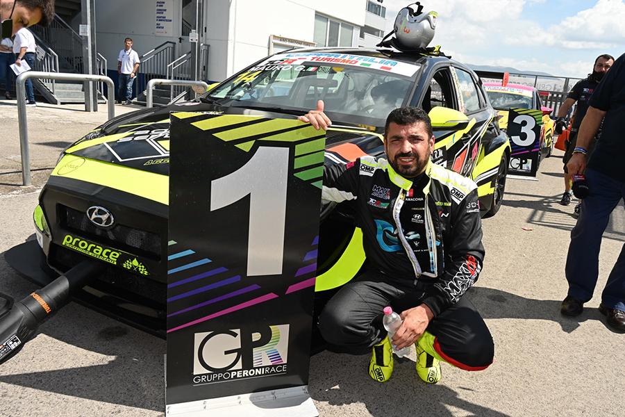 Mauro Guastamacchia secures the Coppa Italia title