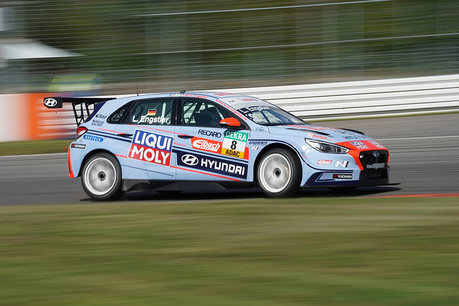 Engstler takes an authoritative win in Hockenheim’s Race 2