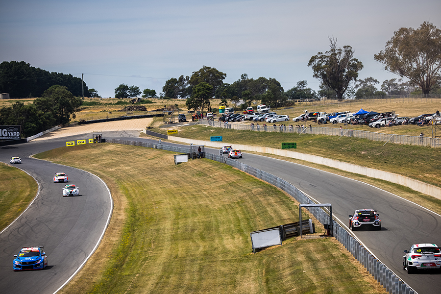 TCR Australia’s new season kicks off at Symmons Plains
