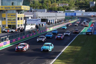 Norbert Michelisz converts the pole into a Race 1 win