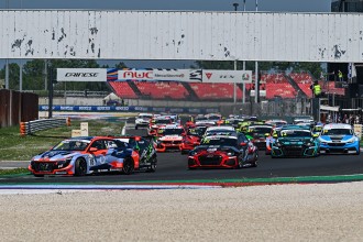 TCR Italy kicks off at Misano with two separate series