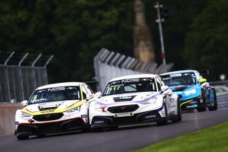 Shepherd and Boardley share honours at Oulton Park