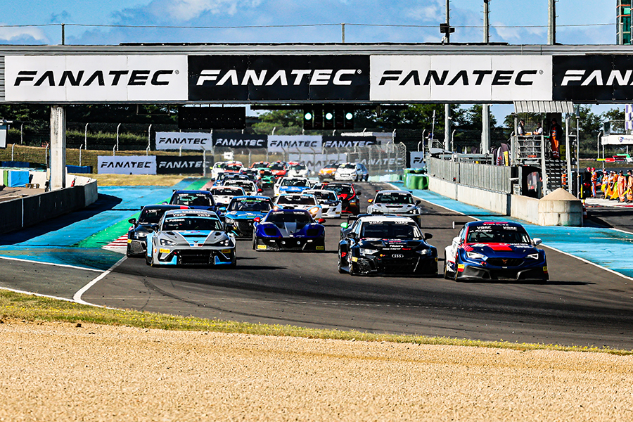 Three different winners in TC France at Magny-Cours