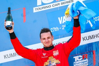 Girolami retakes the European title as Clairet wins the last race