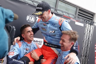 Michelisz wins World Tour title as Borković leads GOAT Racing 1-2-3