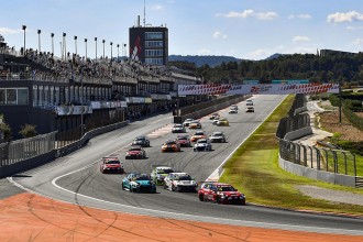 Guest stars join for TCR Spain’s season finale at Barcelona