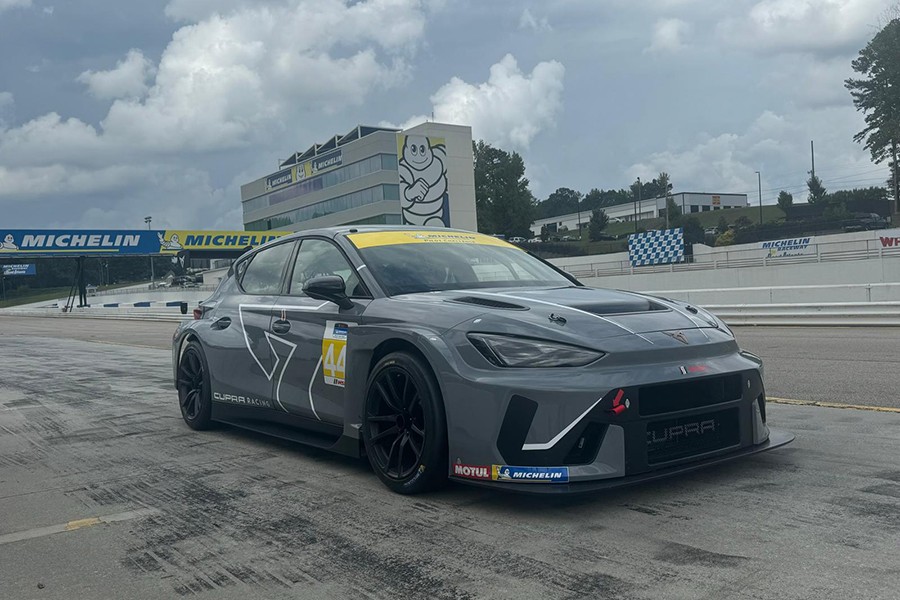 Bárcenas Racing to race a CUPRA Leon VZ in TCR Panama