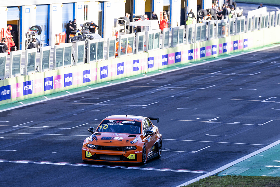 Andersson targets the top three in TCR Europe season