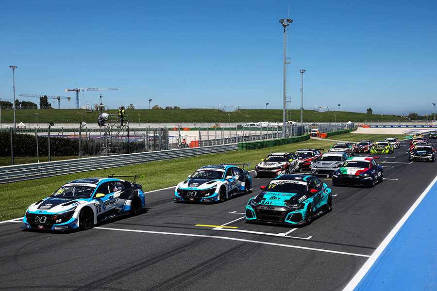 Misano hosts the first event of TCR Italy championships