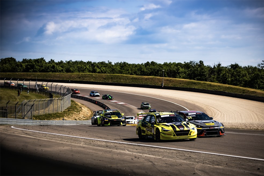 Hat trick of wins puts Raphaël Fournier on top of TC France