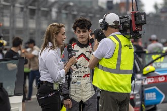 Eight races streamed live this weekend from Spain and UK