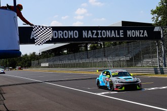 Aurélien Comte charges to his and CUPRA’s maiden win at Monza