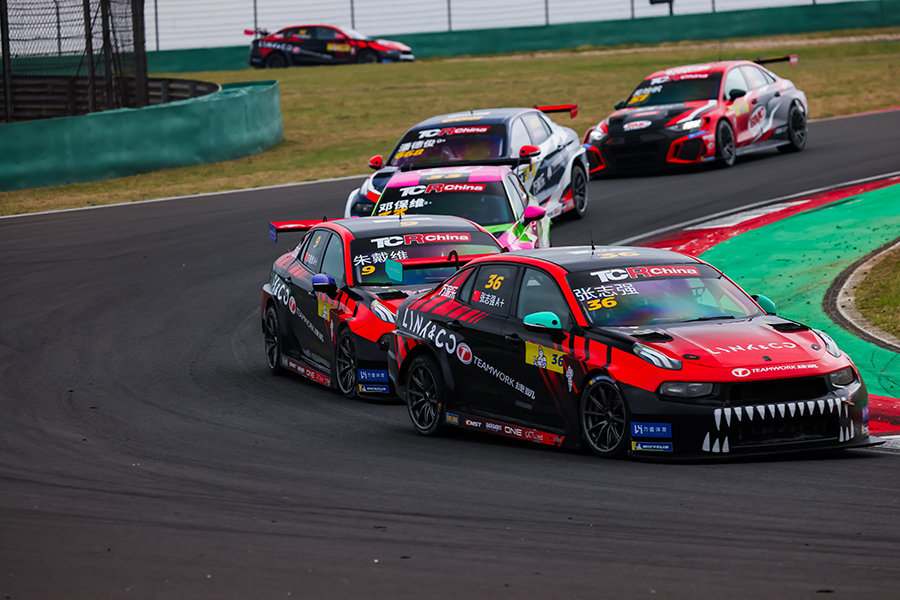 TCR China title fight is a family affair between Zhu and Zhang