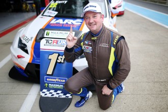 Rick Kerry joins JH Racing for TCR UK season finale