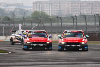 Zhang wins both races, but Zhu is champion by four points