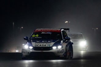 Leonel Pernía clinches the TCR South America title