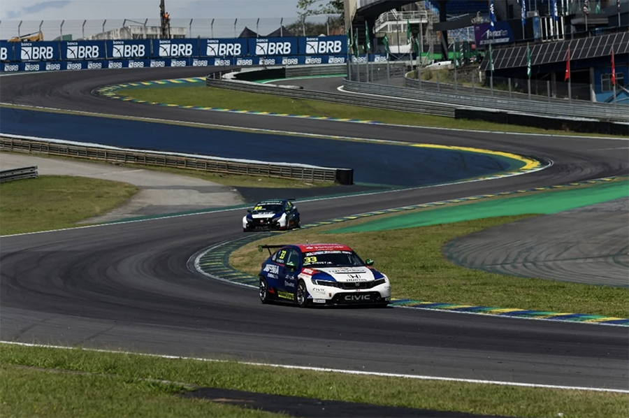Piquet jr. secures the TCR Brasil title and finishes with a win