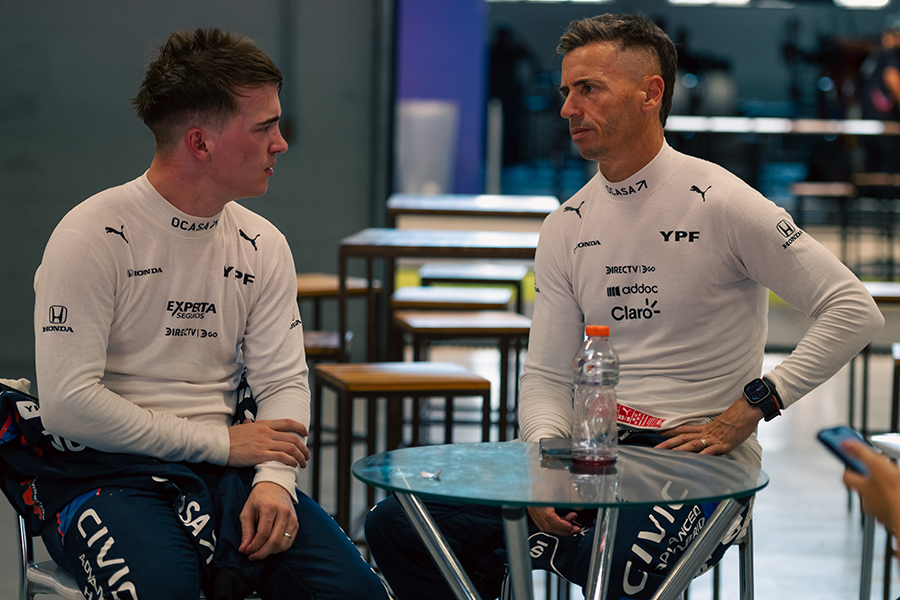 Leonel and Tiago Pern&iacute;a together again in 2026